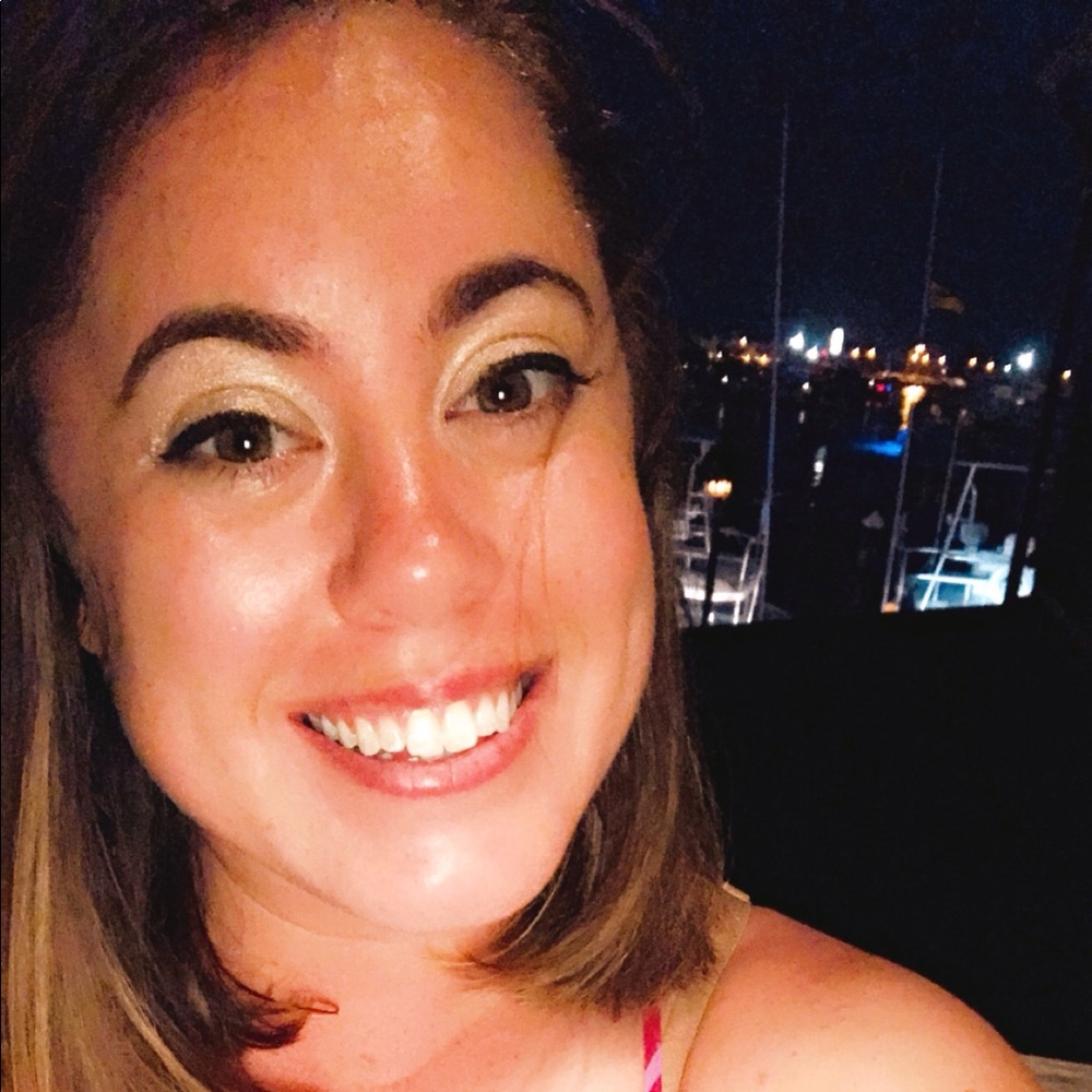 Meet your Posher, Lauren